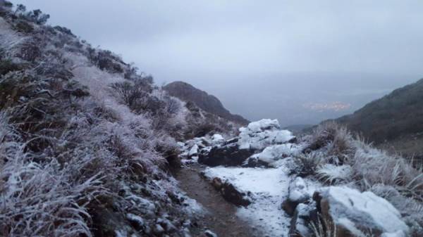 NEVO EN LA ZONA DEL CERRO URITORCO