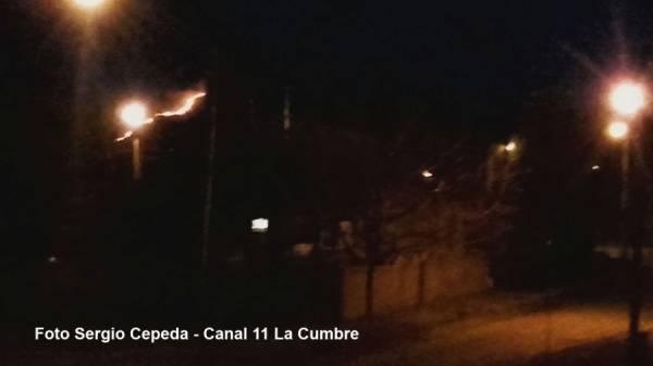 FUERTE INCENDIO EN LOS COCOS